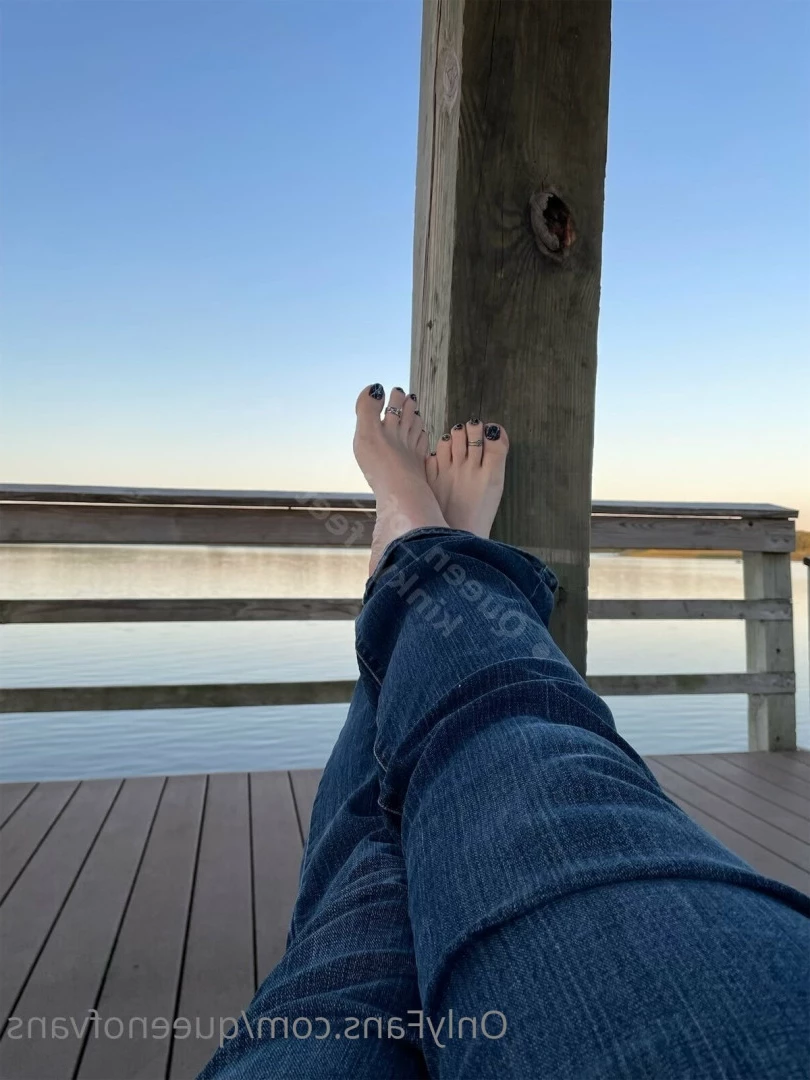 Queen_of_Vans [ queenofvans ] Onlyfans leaked photo 7291698 on Hotleaks.tv