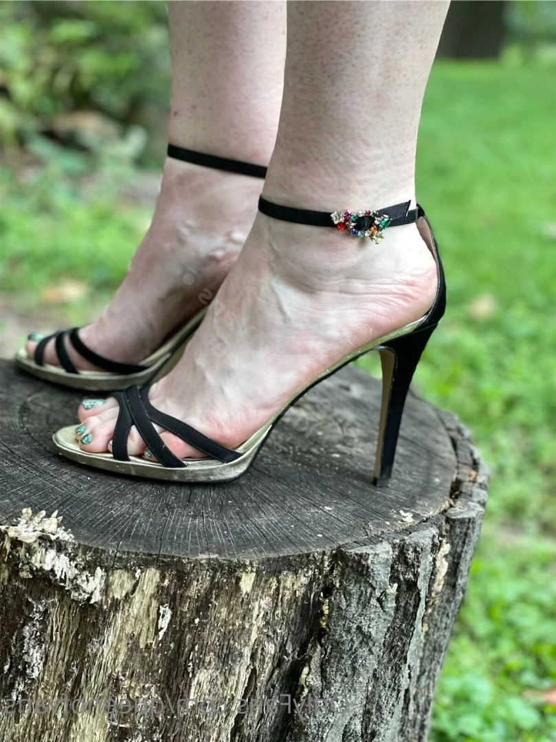 Queen_of_Vans [ queenofvans ] Onlyfans leaked photo 7291717 on Hotleaks.tv