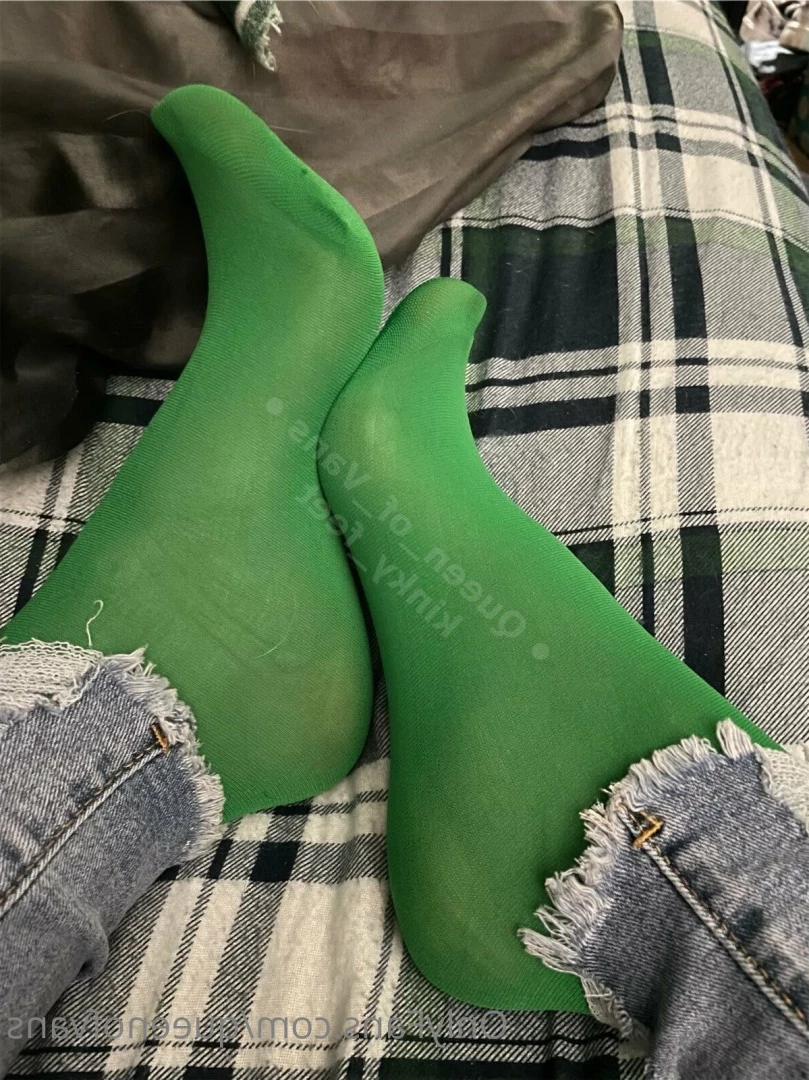 Queen_of_Vans [ queenofvans ] Onlyfans leaked photo 7291765 on Hotleaks.tv