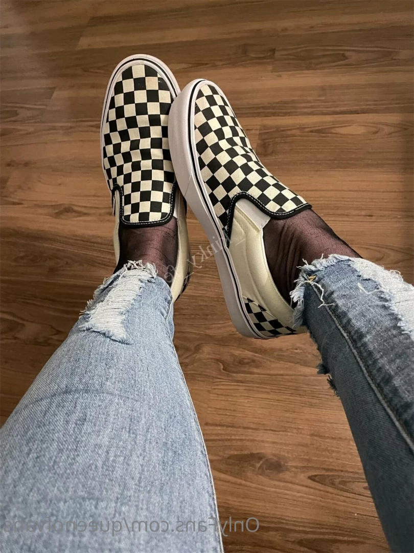 Queen_of_Vans [ queenofvans ] Onlyfans leaked photo 7292047 on Hotleaks.tv