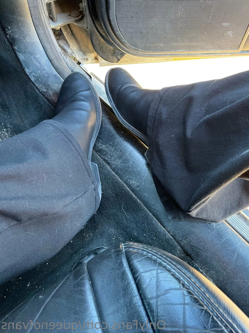 Queen_of_Vans [ queenofvans ] Onlyfans leaked photo 7292058 on Hotleaks.tv