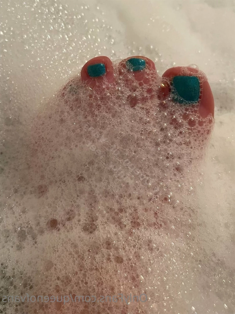 Queen_of_Vans [ queenofvans ] Onlyfans leaked photo 7292080 on Hotleaks.tv