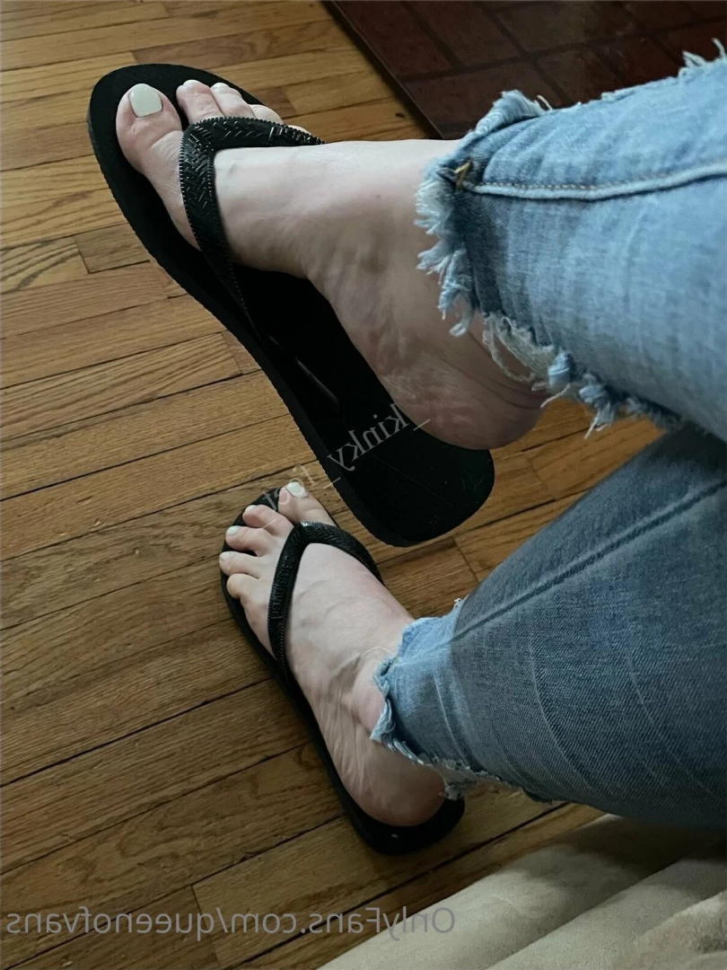 Queen_of_Vans [ queenofvans ] Onlyfans leaked photo 7292452 on Hotleaks.tv