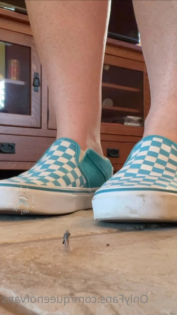 Queen_of_Vans [ queenofvans ] Onlyfans leaked photo 7292504 on Hotleaks.tv