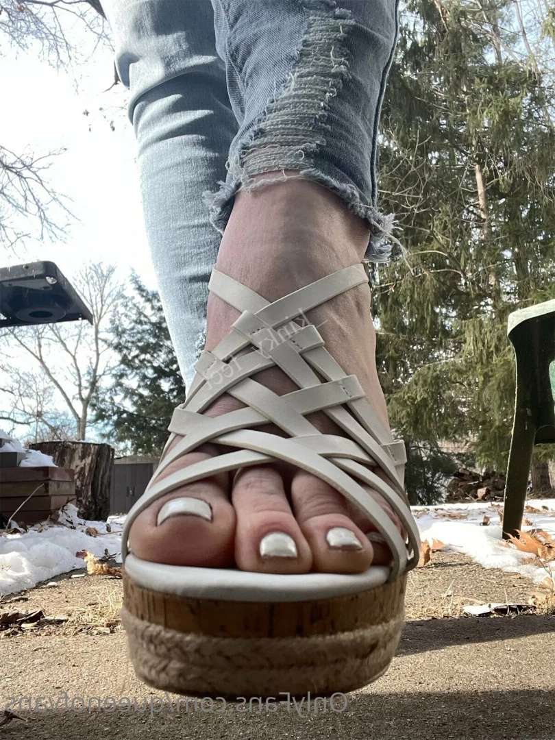 Queen_of_Vans [ queenofvans ] Onlyfans leaked photo 7292647 on Hotleaks.tv