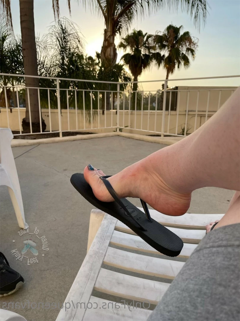 Queen_of_Vans [ queenofvans ] Onlyfans leaked photo 7293132 on Hotleaks.tv