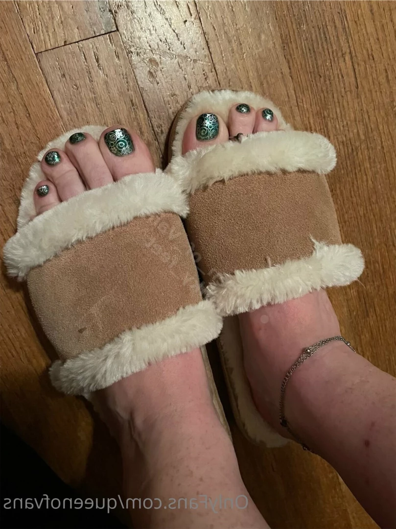 Queen_of_Vans [ queenofvans ] Onlyfans leaked photo 7293994 on Hotleaks.tv
