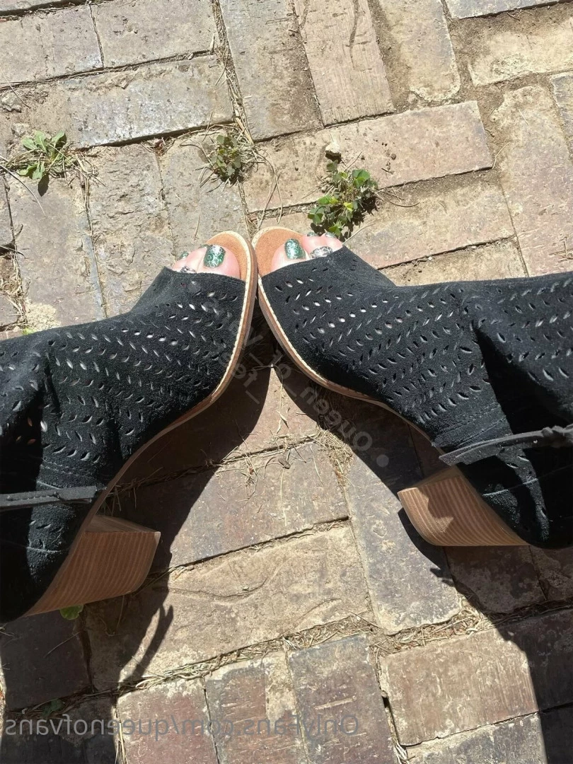 Queen_of_Vans [ queenofvans ] Onlyfans leaked photo 7294037 on Hotleaks.tv