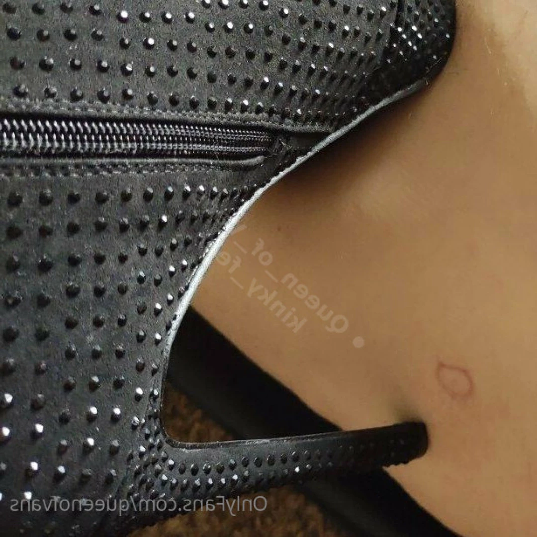 Queen_of_Vans [ queenofvans ] Onlyfans leaked photo 7294193 on Hotleaks.tv