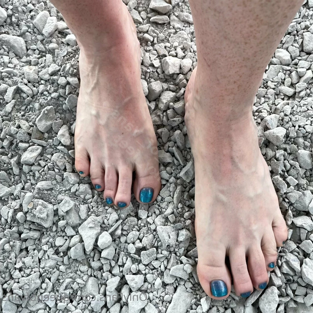 Queen_of_Vans [ queenofvans ] Onlyfans leaked photo 7294210 on Hotleaks.tv
