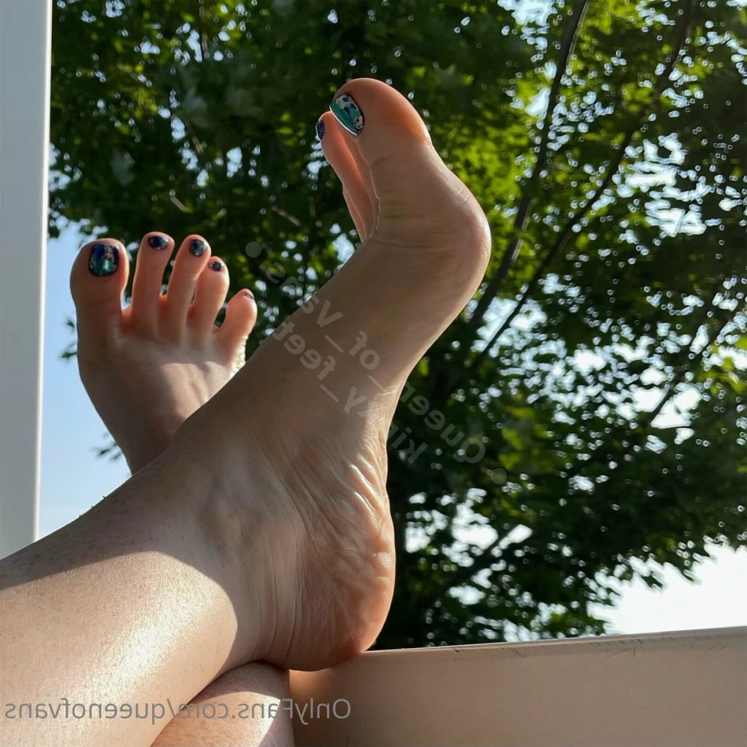 Queen_of_Vans [ queenofvans ] Onlyfans leaked photo 7294655 on Hotleaks.tv