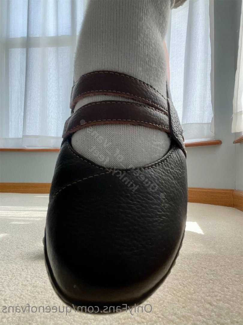 Queen_of_Vans [ queenofvans ] Onlyfans leaked photo 7294733 on Hotleaks.tv