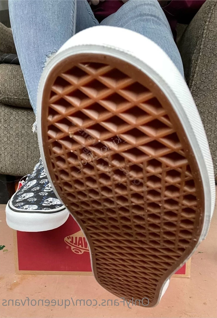 Queen_of_Vans [ queenofvans ] Onlyfans leaked photo 7294747 on Hotleaks.tv