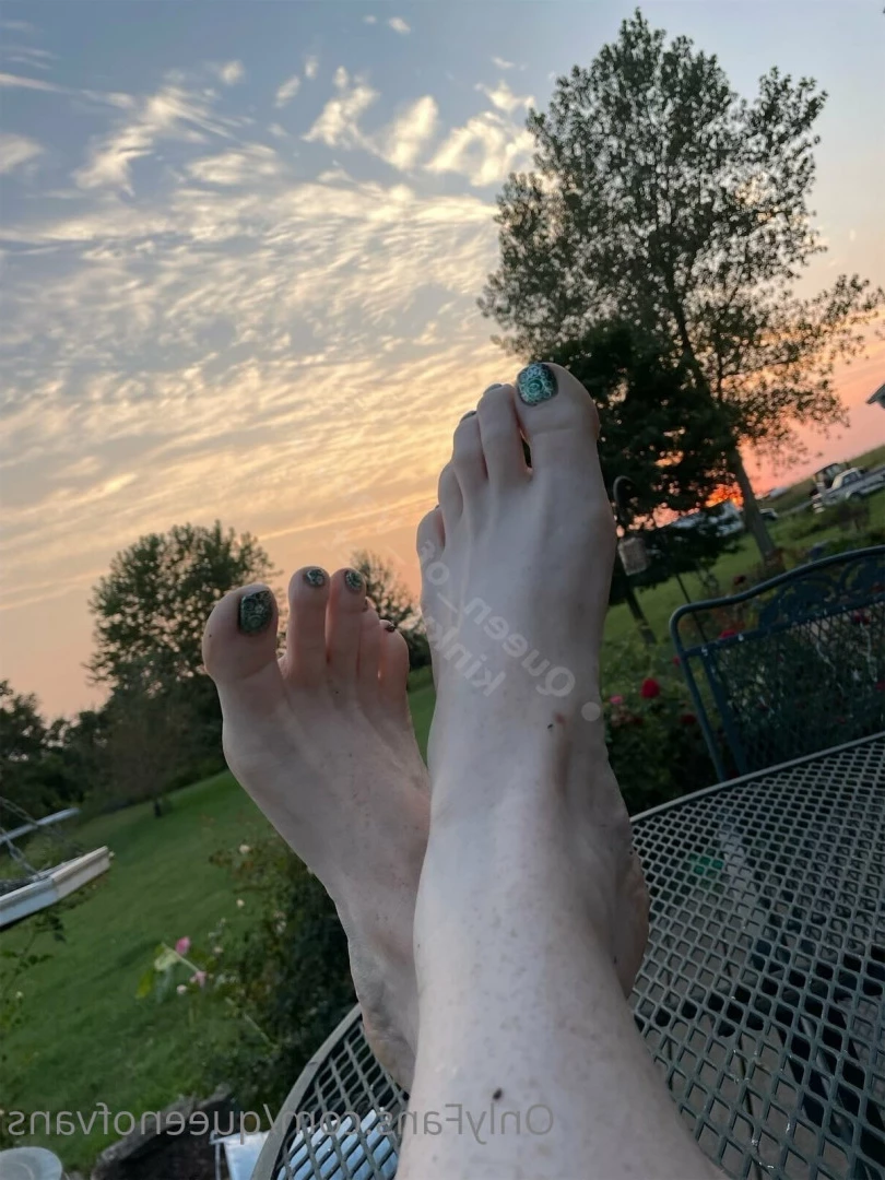 Queen_of_Vans [ queenofvans ] Onlyfans leaked photo 7294822 on Hotleaks.tv