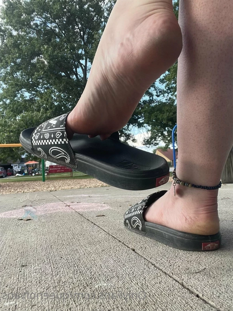 Queen_of_Vans [ queenofvans ] Onlyfans leaked photo 7294830 on Hotleaks.tv