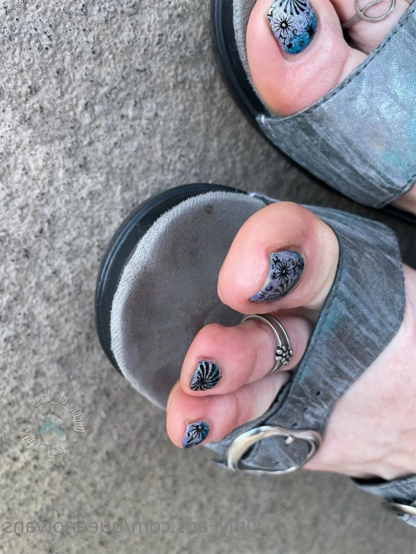 Queen_of_Vans [ queenofvans ] Onlyfans leaked photo 7295012 on Hotleaks.tv