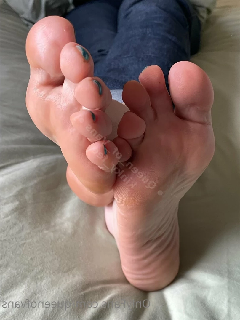 Queen_of_Vans [ queenofvans ] Onlyfans leaked photo 7295083 on Hotleaks.tv