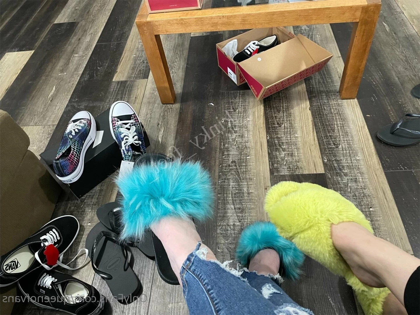 Queen_of_Vans [ queenofvans ] Onlyfans leaked photo 7295195 on Hotleaks.tv