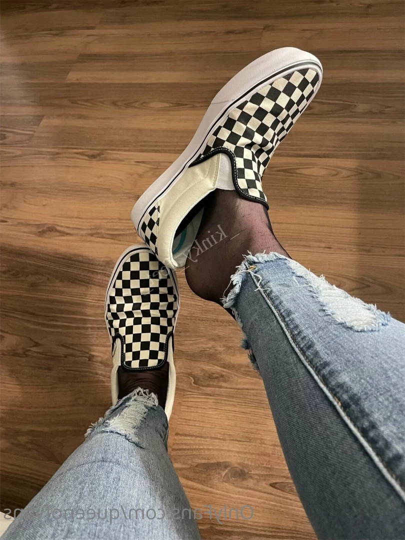 Queen_of_Vans [ queenofvans ] Onlyfans leaked photo 7295760 on Hotleaks.tv