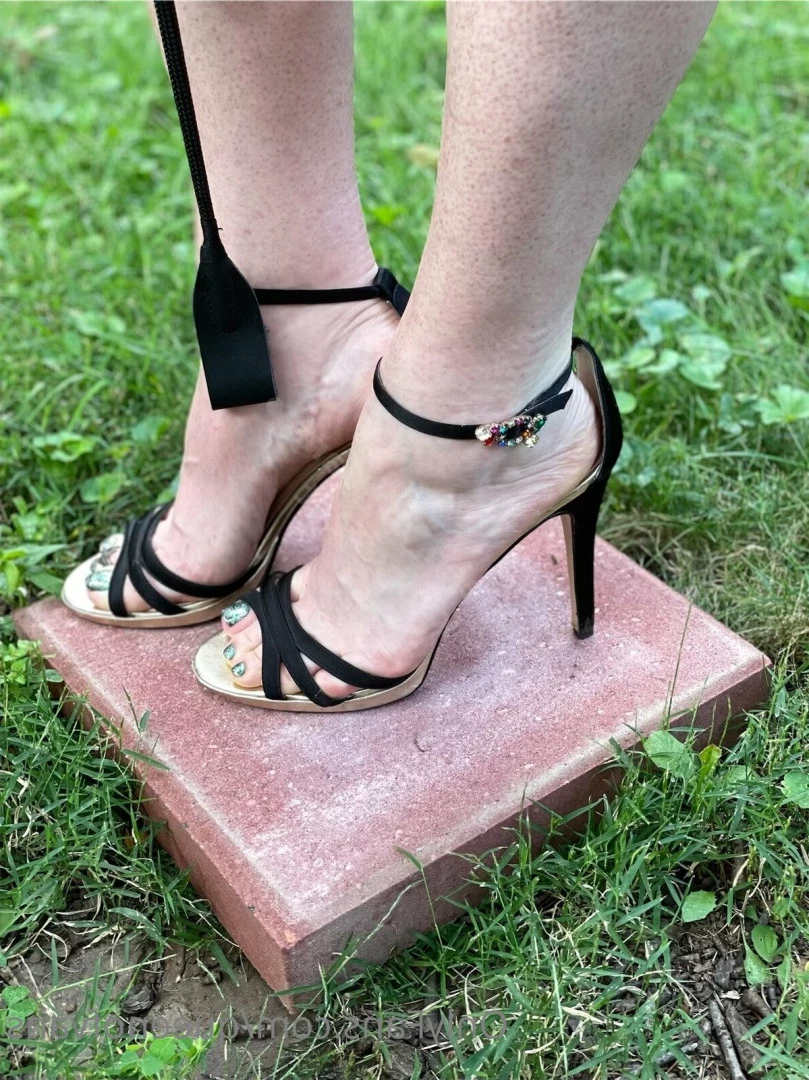 Queen_of_Vans [ queenofvans ] Onlyfans leaked photo 7295974 on Hotleaks.tv