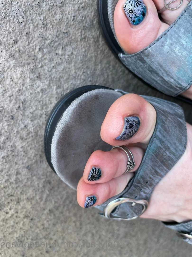 Queen_of_Vans [ queenofvans ] Onlyfans leaked photo 7296052 on Hotleaks.tv