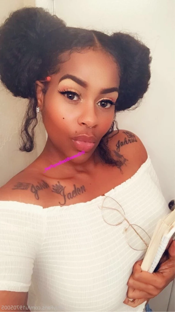 queensizesexyfeet Onlyfans leaked photo 7142676 on Hotleaks.tv