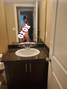 7289600