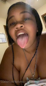 7116127