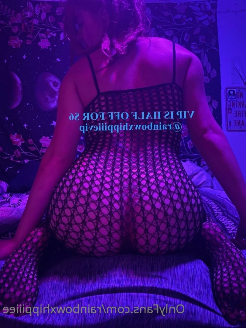 Rainbow Hippie 🌞 [ rainbowxhippiiiee ] Onlyfans leaked photo 7367788 on Hotleaks.tv