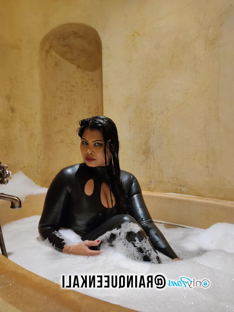Queen Kali Rain [ rainqueenkali ] Onlyfans leaked photo 6711054 on Hotleaks.tv