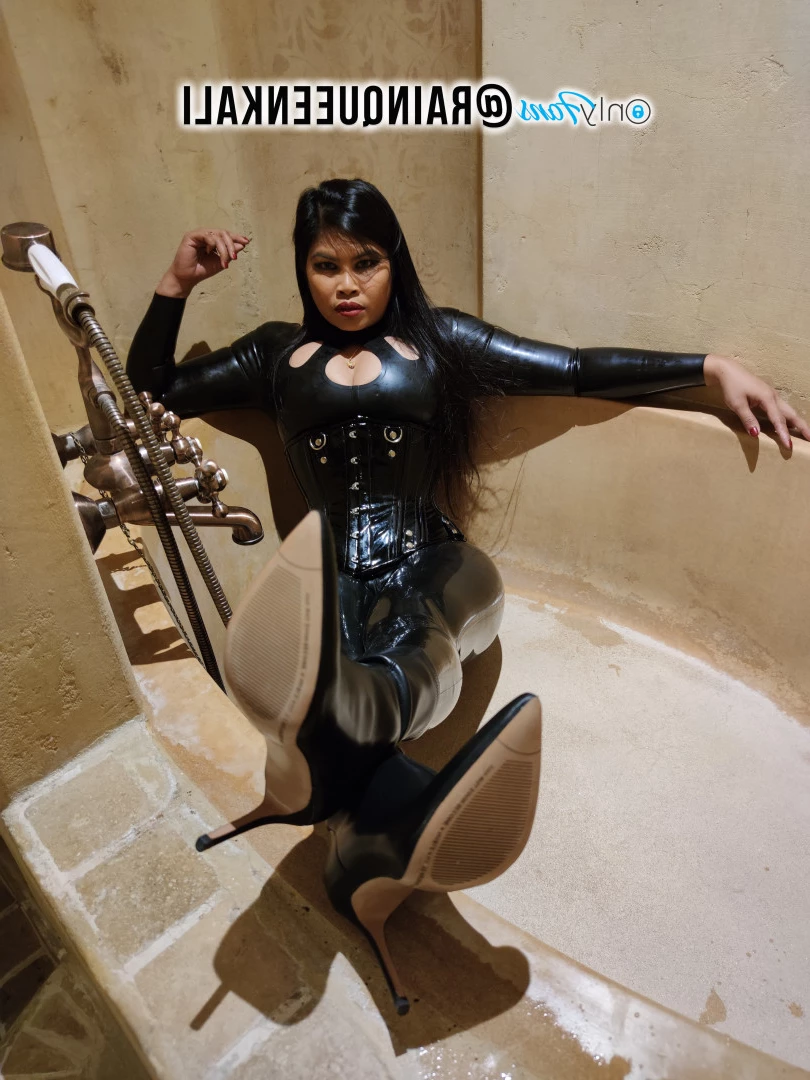 Queen Kali Rain [ rainqueenkali ] Onlyfans leaked photo 6720957 on Hotleaks.tv