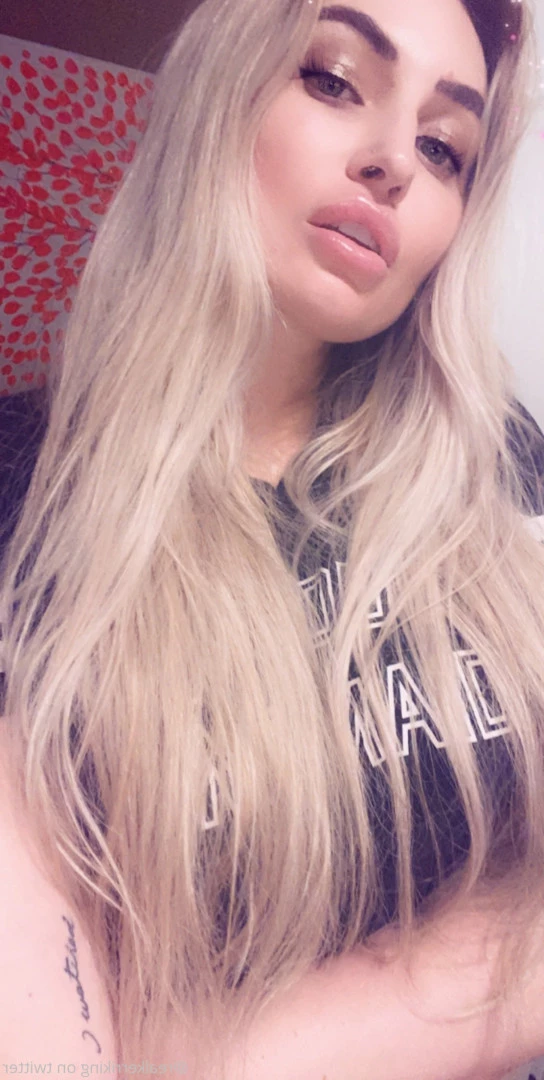 Kerri King [ realkerriking ] Onlyfans leaked photo 7314478 on Hotleaks.tv