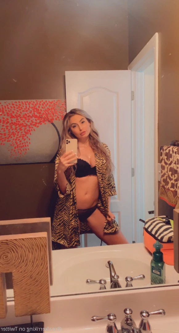 Kerri King [ realkerriking ] Onlyfans leaked photo 7327121 on Hotleaks.tv
