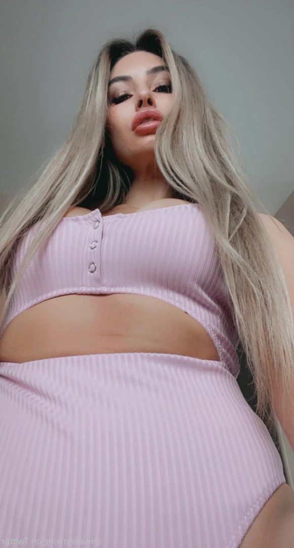 Kerri King [ realkerriking ] Onlyfans leaked photo 7355004 on Hotleaks.tv