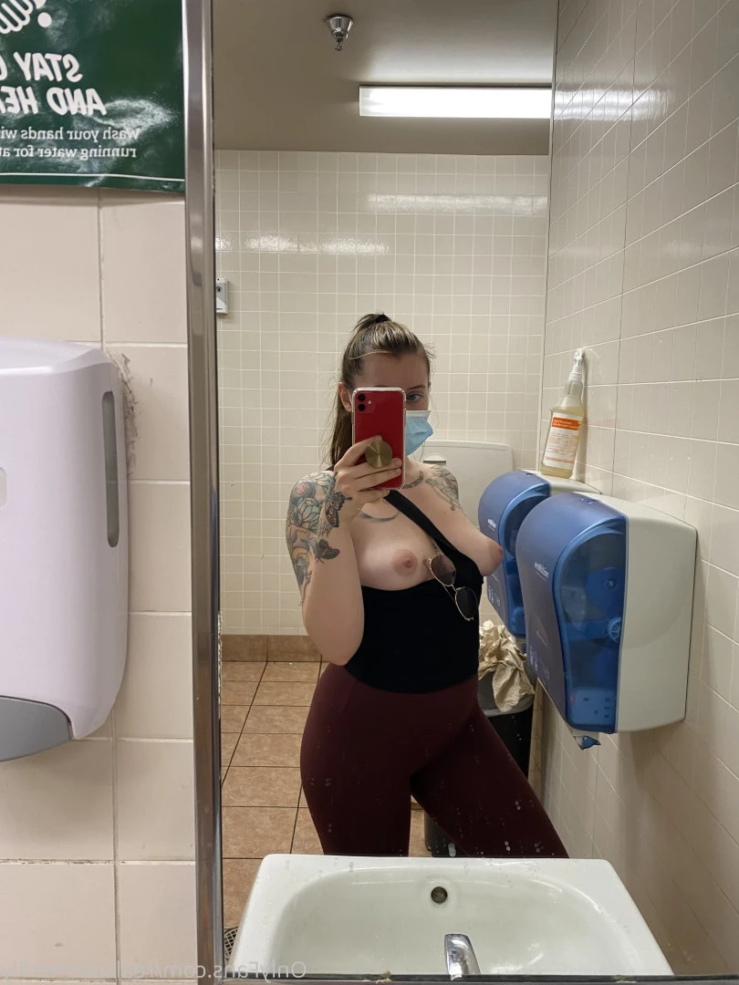 realsummerlily Onlyfans leaked photo 7278475 on Hotleaks.tv