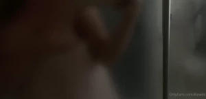 1602761