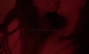 1602775