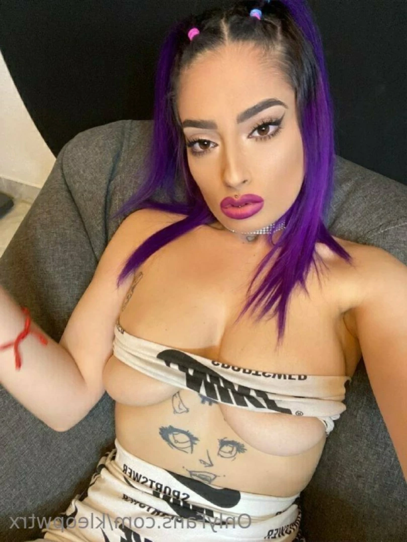 18 y.o Kleopwtrx | VIDEOCALLSXXX [ kleopwtrx ] Onlyfans leaked photo 11028802 on Hotleaks.tv