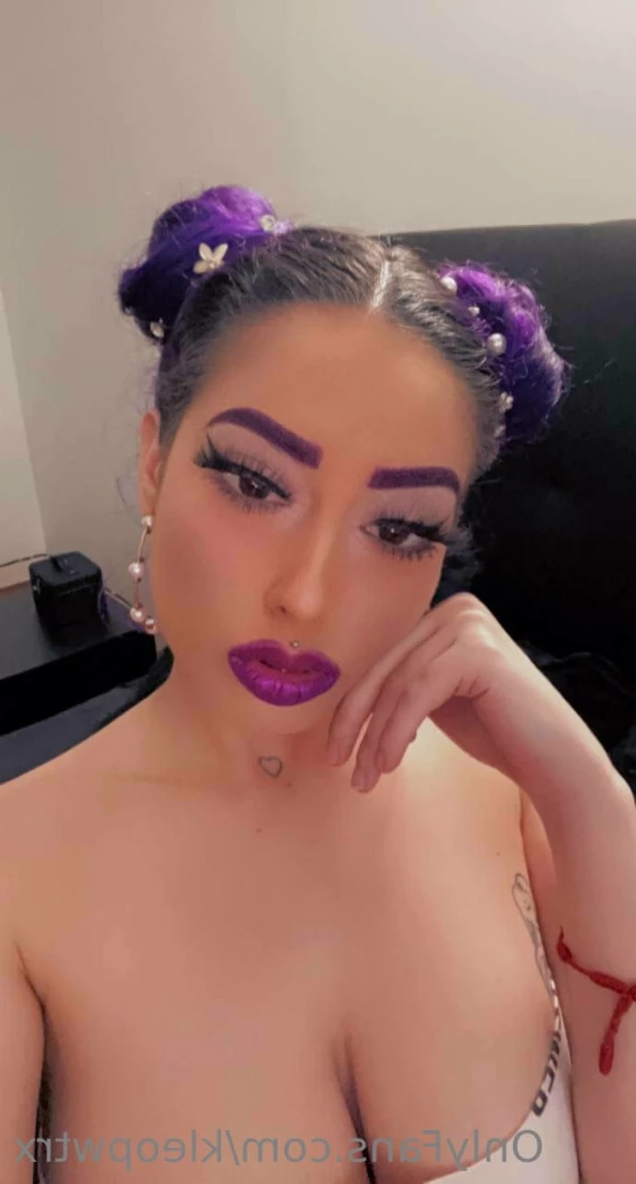 18 y.o Kleopwtrx | VIDEOCALLSXXX [ kleopwtrx ] Onlyfans leaked photo 11494962 on Hotleaks.tv