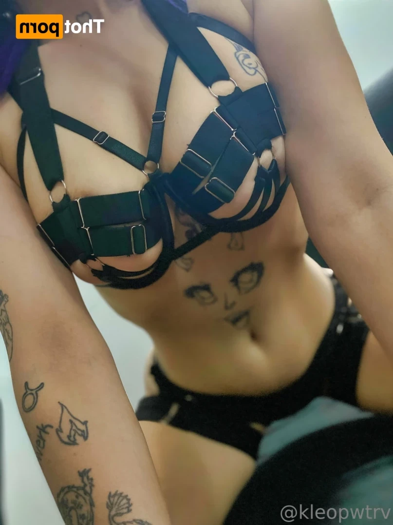 18 y.o Kleopwtrx | VIDEOCALLSXXX [ kleopwtrx ] Onlyfans leaked photo 11499177 on Hotleaks.tv