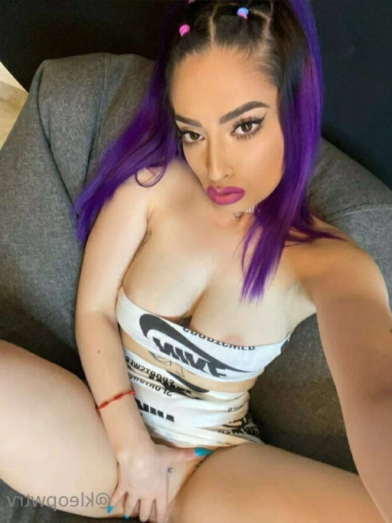 18 y.o Kleopwtrx | VIDEOCALLSXXX [ kleopwtrx ] Onlyfans leaked photo 12045468 on Hotleaks.tv
