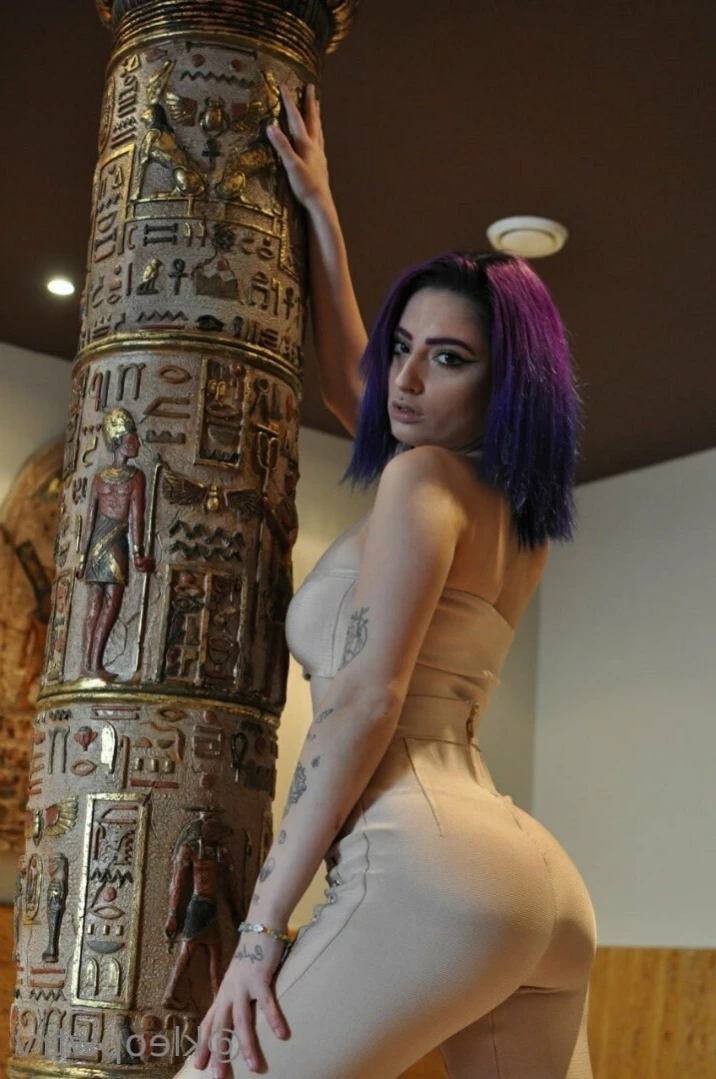 18 y.o Kleopwtrx | VIDEOCALLSXXX [ kleopwtrx ] Onlyfans leaked photo 12401468 on Hotleaks.tv
