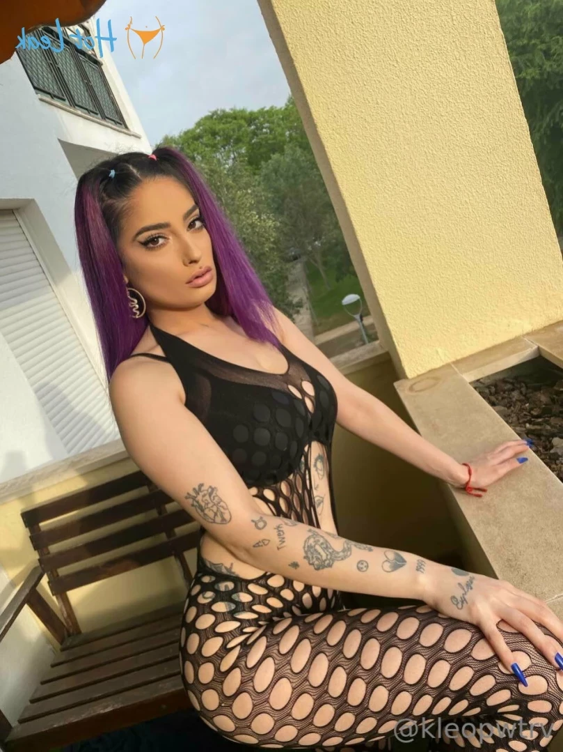 18 y.o Kleopwtrx | VIDEOCALLSXXX [ kleopwtrx ] Onlyfans leaked photo 13021896 on Hotleaks.tv