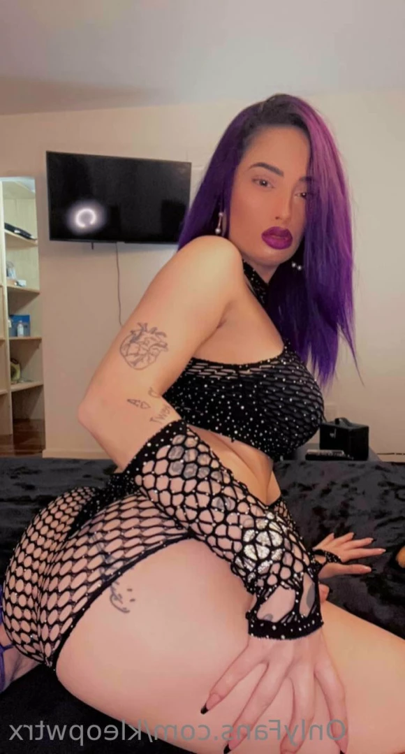 18 y.o Kleopwtrx | VIDEOCALLSXXX [ kleopwtrx ] Onlyfans leaked photo 13926809 on Hotleaks.tv