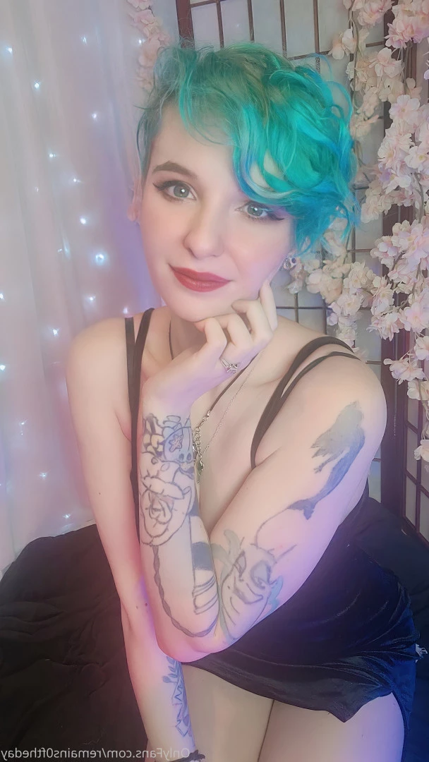 Estella [ remains0ftheday ] Onlyfans leaked photo 6621700 on Hotleaks.tv