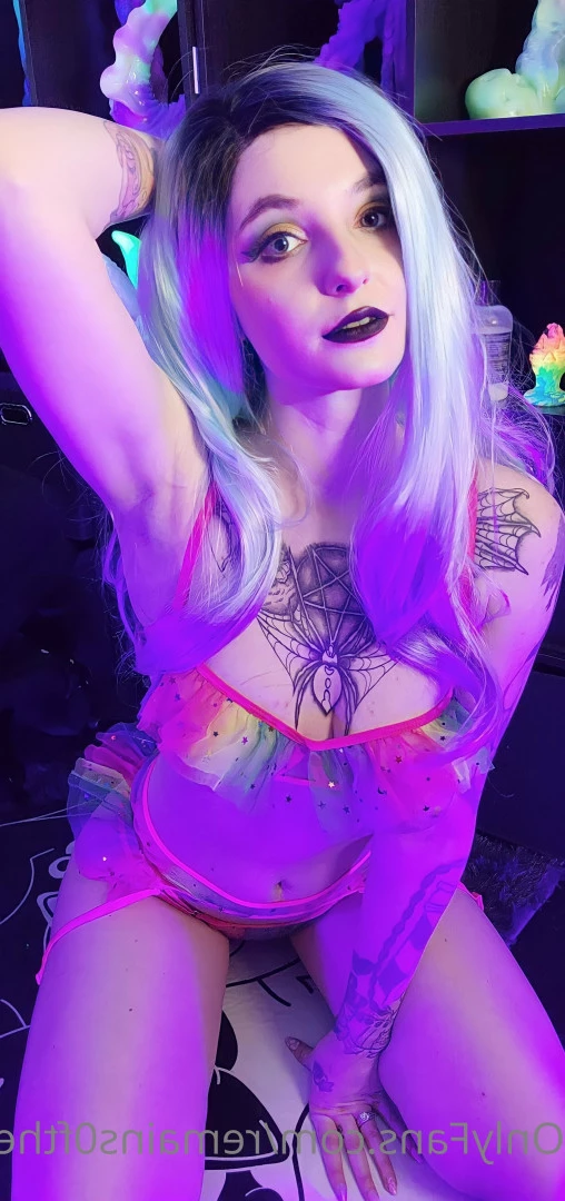 Estella [ remains0ftheday ] Onlyfans leaked photo 6624855 on Hotleaks.tv