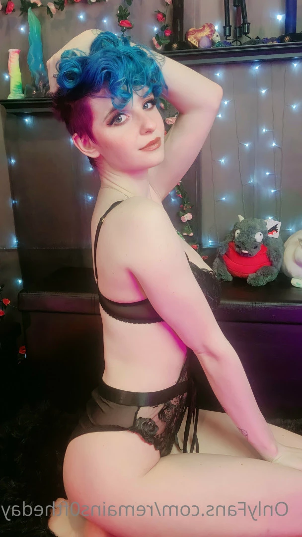 Estella [ remains0ftheday ] Onlyfans leaked photo 6633471 on Hotleaks.tv