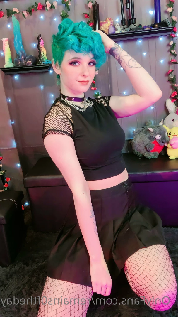 Estella [ remains0ftheday ] Onlyfans leaked photo 6637775 on Hotleaks.tv