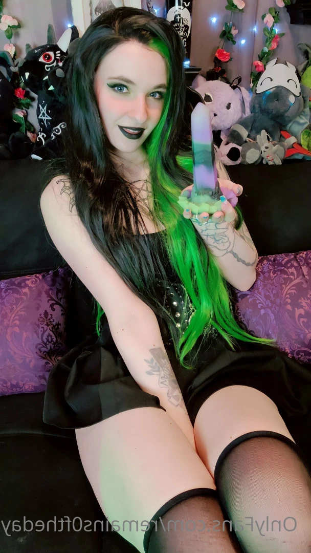 Estella [ remains0ftheday ] Onlyfans leaked photo 6638512 on Hotleaks.tv