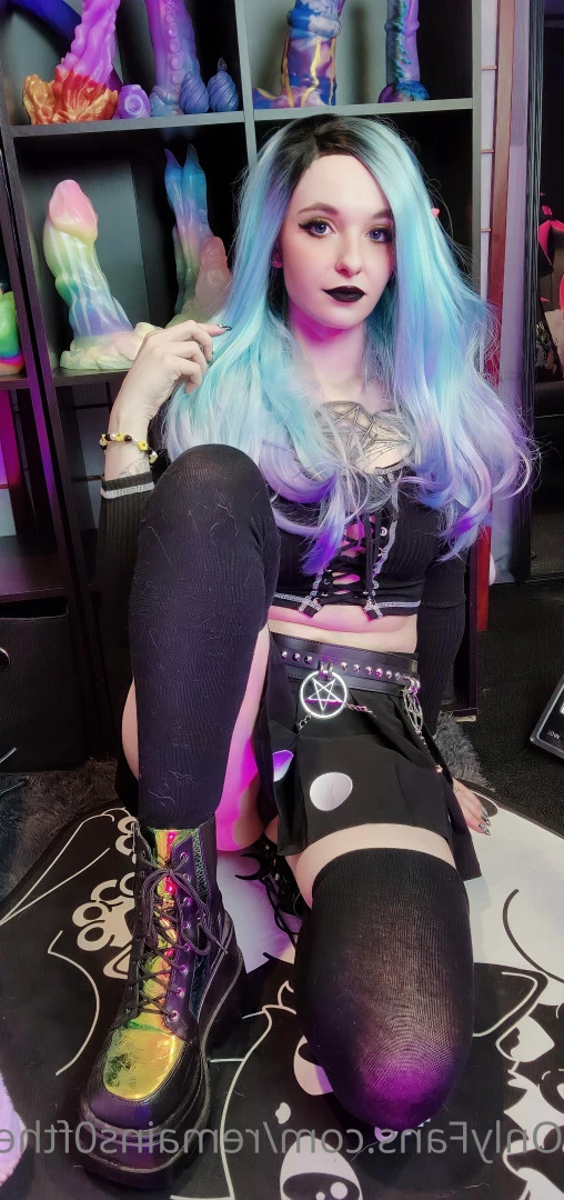 Estella [ remains0ftheday ] Onlyfans leaked photo 6641305 on Hotleaks.tv